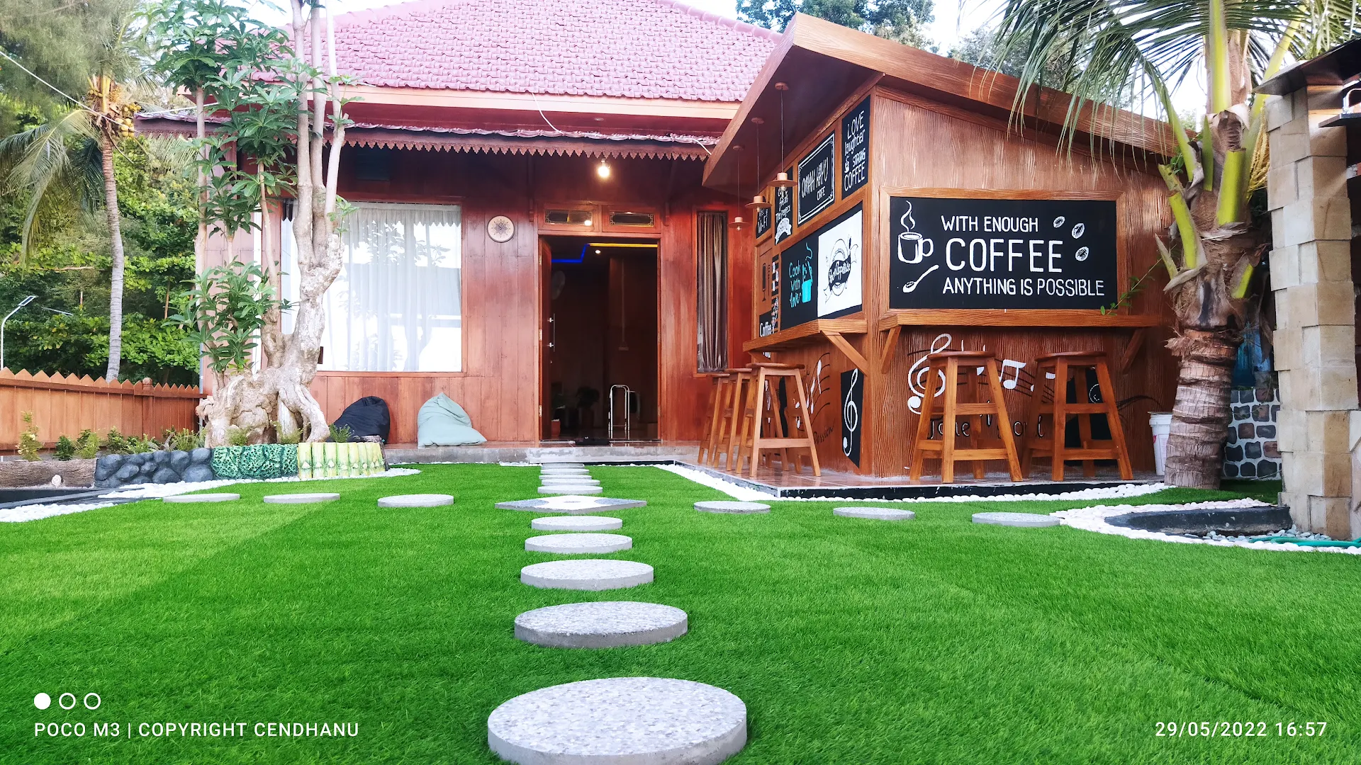 omah Kayu Villa Situbondo
