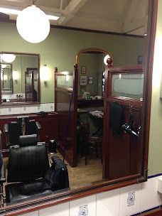 Mr Polito’s Barber Shop cambridge