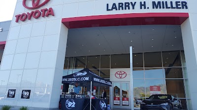 Photos of Larry H. Miller Toyota Murray