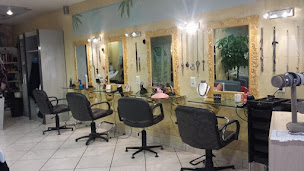 Photo n°3 de ESPACE CINDY à Seurre (Salon de coiffure)