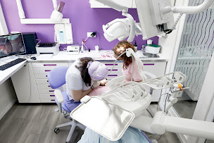 Photo n°4 de Dentiste Cergy Cabinet Dentaire du Bontemps Orthodontie Implant Dentaire Invisalign à Cergy (Service de blanchiment des dents)