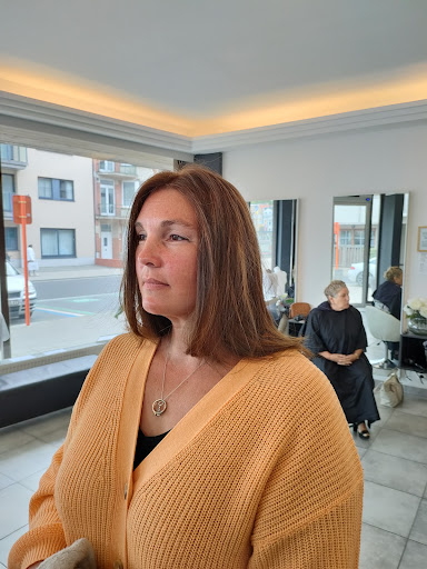 Essential Hairdresser - Thumbnail