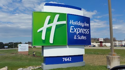 Photos of Holiday Inn Express & Suites Cadillac