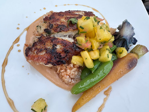 Fins Bistro - Visual