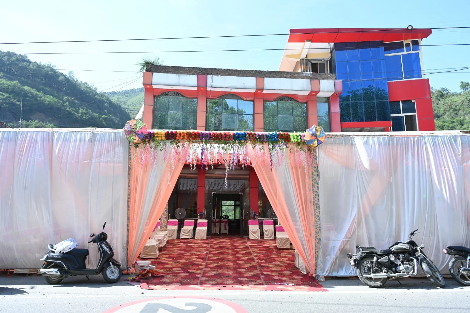 Hotel Beas Valley & Restaurant