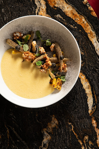 Fifth & Rose by null