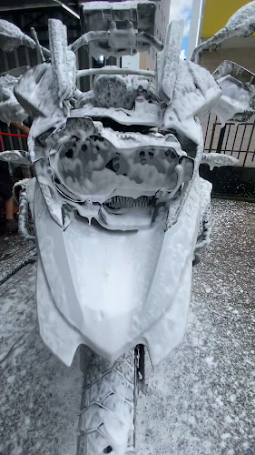 https://furpwil.wixsite.com/mw-automotive-detail