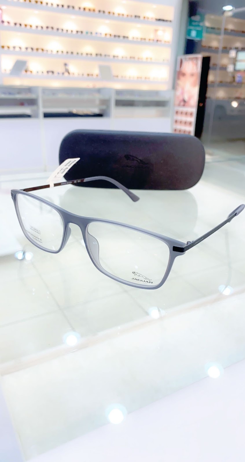 مركز عيون عبير للبصريات - صورة 2