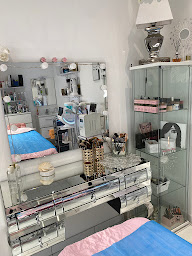 Photo n°8 de Ozlem Beauty à Saint-Avold (Service d'épilation à l'électrolyse)