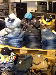 Photo n°6 de Impact Men à Ménétrol (Horlogerie)