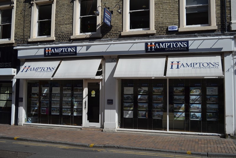 Hamptons Estate and Letting Agents Maidenhead photo 2