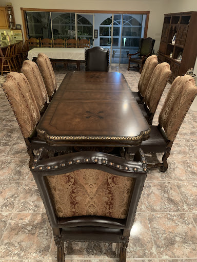 Favored Movers LLC - Visual