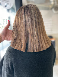 Photo n°8 de Look Coiffure à Argenteuil (Salon de coiffure)