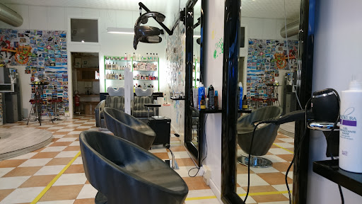 Celeste hair stylist uomo-donna di Tardi Celestina - Thumbnail