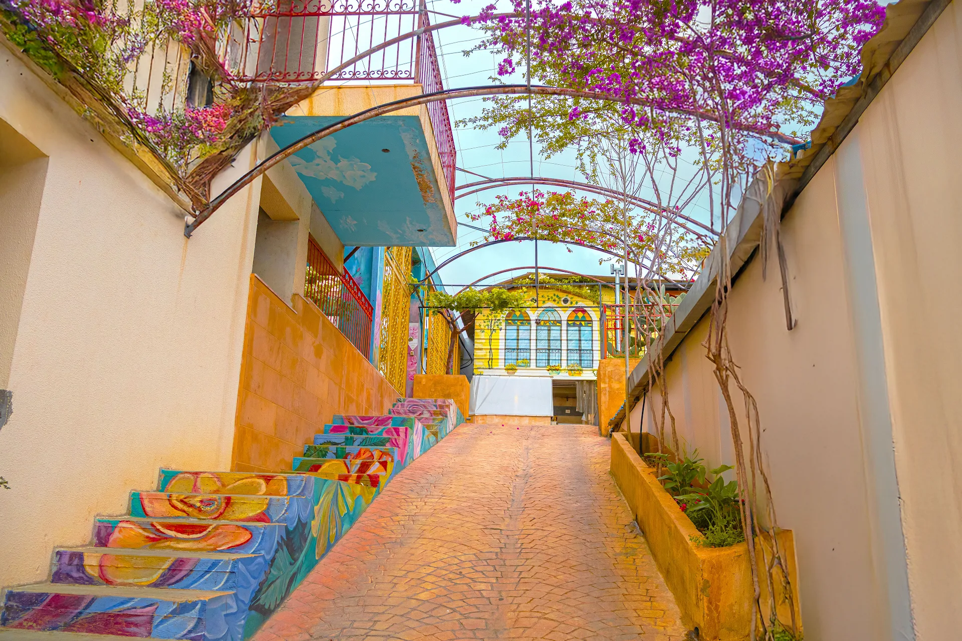 Warda وَرْدَة Lebanese Guesthouse