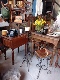 Photo n°8 de La Boutique d'Ancy Vintage Petite brocante à Ancy-le-Franc (Boutique de cadeaux)