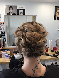 Photo n°5 de Le 11 ème Art à Pipriac (Salon de coiffure)