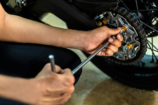 Jugnu Automobile Bike Service Center offers professional motorcycle engine repair in Noida with a…