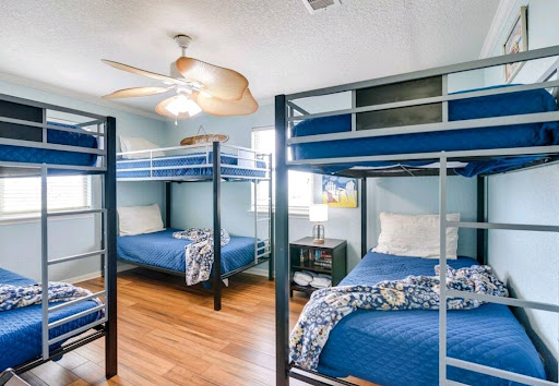Sea Dreams Beach House - Thumbnail