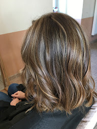 Photo n°18 de Absolu Coiffure by Céline, Coiffeuse à domicile à Lagnieu (Salon de coiffure)