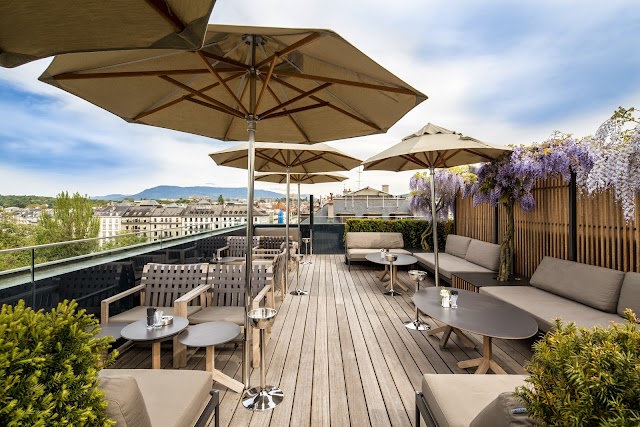 5 lounge bar restaurant