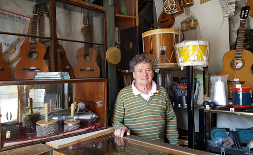 Tienda de instrumentos musicales José Luis Guevara