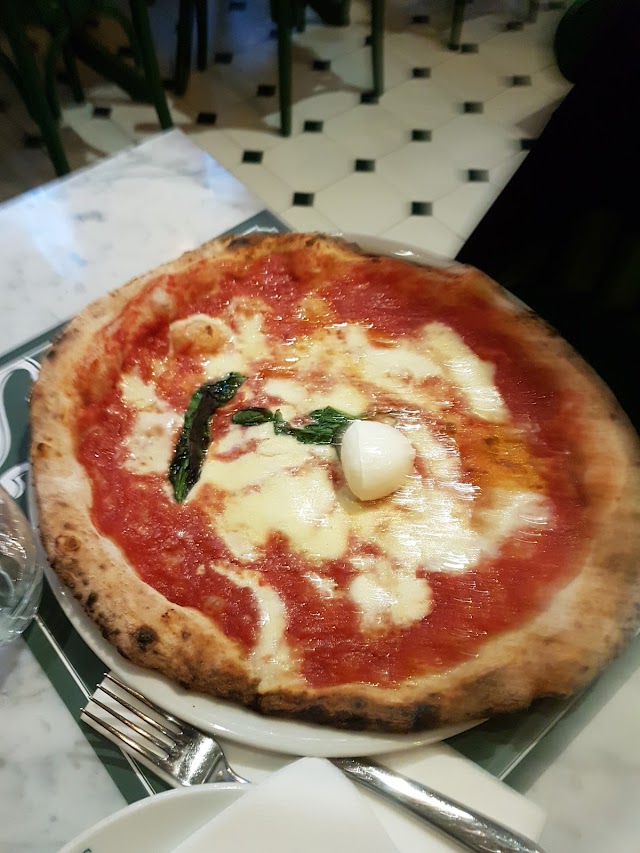 Pizzeria Capuano's