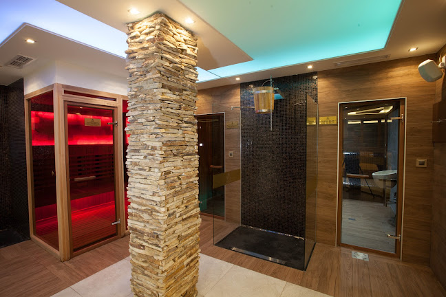 Opinii despre Амира Бутик Хотел în Банско - Магазин за козметика