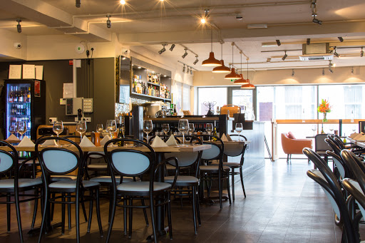 Ami Bistro - Visual