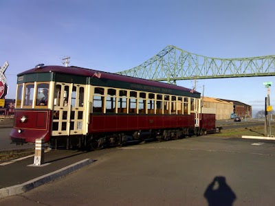 Astoria Riverfront Trolley