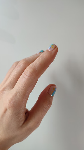 Très Jolie - health, beauty & pleasure