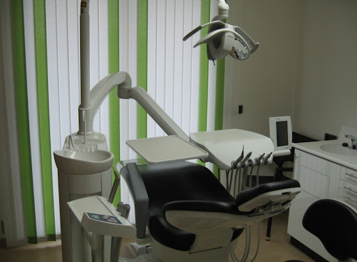 Dr. med. dent. Dirk Döring, MOM, M.Sc., Zahnarzt - Odontólogo - Dentist, PuertoAlcúdiaDent - Thumbnail