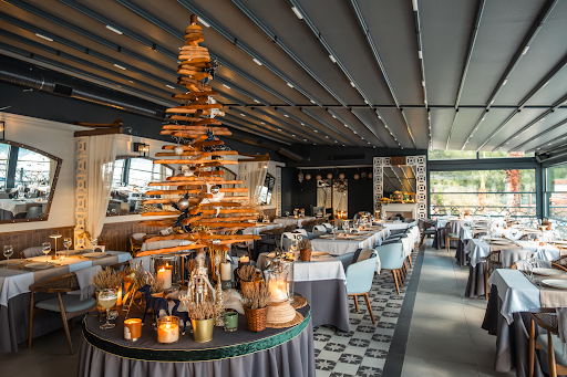 Aruna Yacht Club