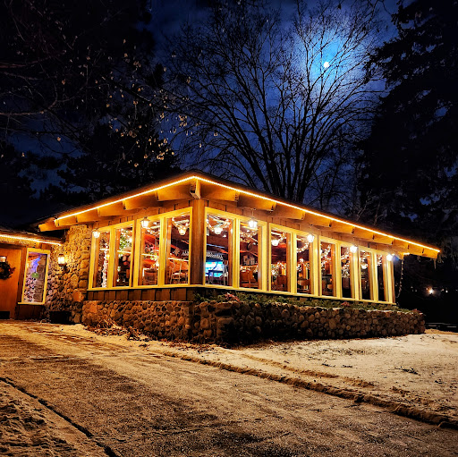 Three Coins Dining Room at Holiday Acres - Thumbnail