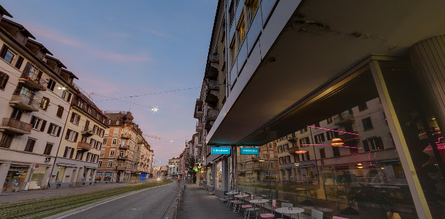 Kommentare und Rezensionen über LÉGÈRE Bar & Restaurant