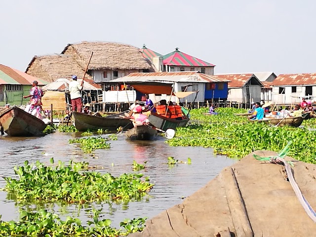 Village Lacustre De Ganvié