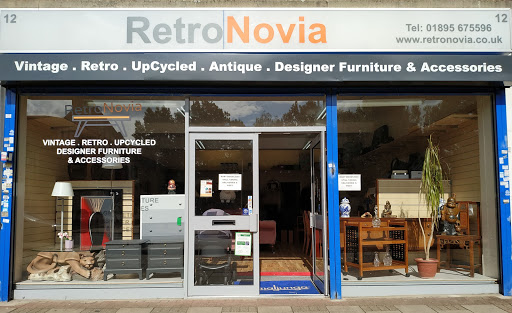 RetroNovia - Thumbnail