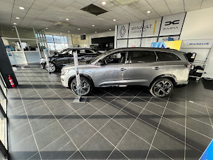 Photo n°4 de Garage 43 à Boissise-le-Roi (Garage automobile)