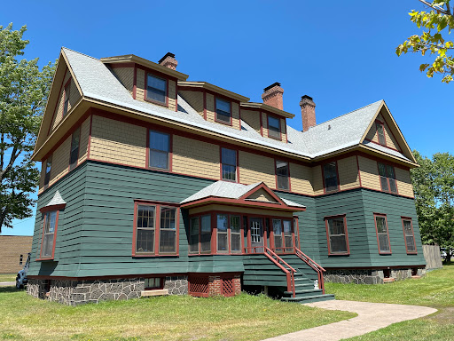 Agassiz House Inn
