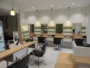 Photo n°1 de M M Coiffure à Rives-en-Seine (Salon de coiffure)