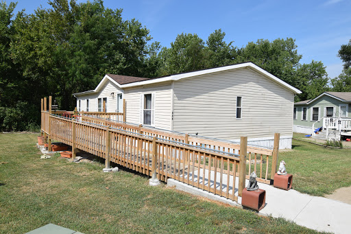 Easy Living Manufactured Home Community Logo