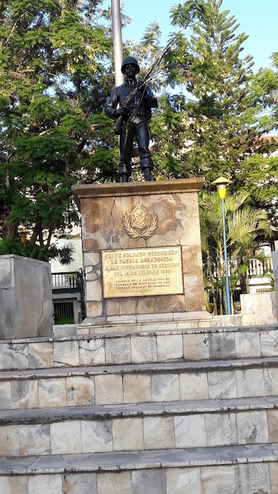 Photos of Estado Mayor