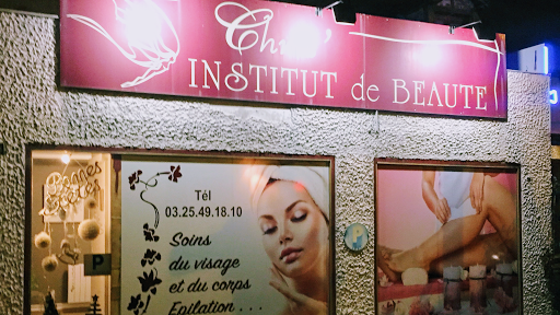 Chris institut de beauté Logo