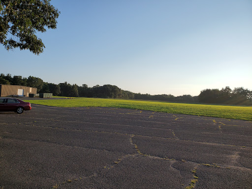 Farmington Valley Greenway Parking - Thumbnail