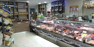 Photo n°4 de Boucherie Champmesnil à Le Mesnil-Saint-Denis (Boucherie)