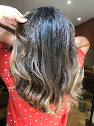 Photo n°14 de Thibault Trepeau coiffeur à Bordeaux (Salon de coiffure)