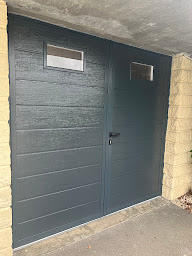 Photo n°15 de Clair de Baie La Roche-sur-Yon – Menuiseries PVC - Alu - bois, Fenêtres, Portes, Volets... à La Chaize-le-Vicomte (Magasin de stores et de rideaux)