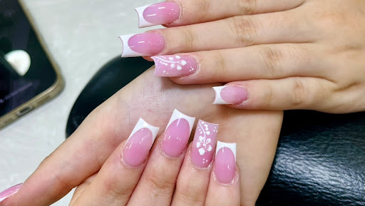 Pixies Nails & Spa 💅🏽