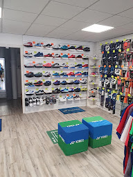 Photo n°3 de Esprit Badminton - Votre magasin 100% badminton à Lille à Roubaix (Service de location d'équipements sportifs)
