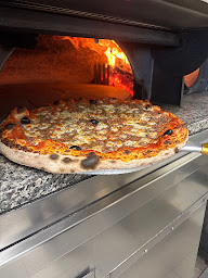 Photo n°22 de Pizza La Lauréenne à Gignac-la-Nerthe (Pizzas à emporter)